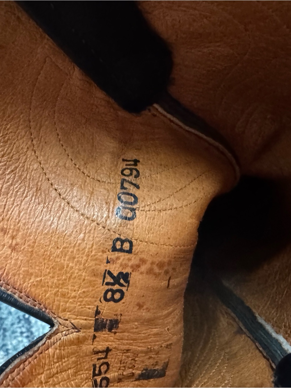 Lucchese Black Leather Cowboy Boots - Picture 6 of 6
